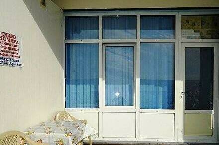 Номер на 1ом этаже с видом на море и кухней своей