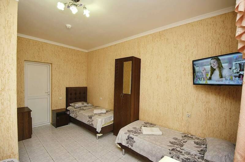 Полулюкс 4-х местный