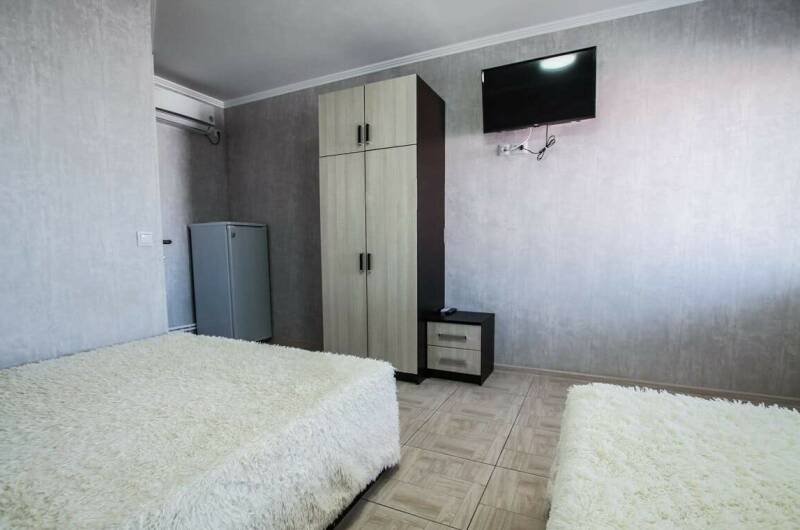 Стандарт в другом корпусе (ул.октябрьская)