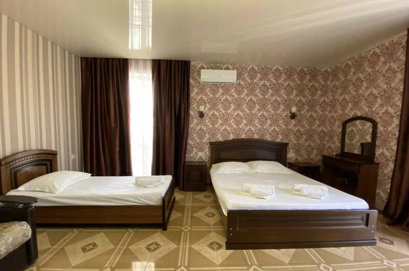 Номер 5 местный с видом на горы на 4-ом этаже