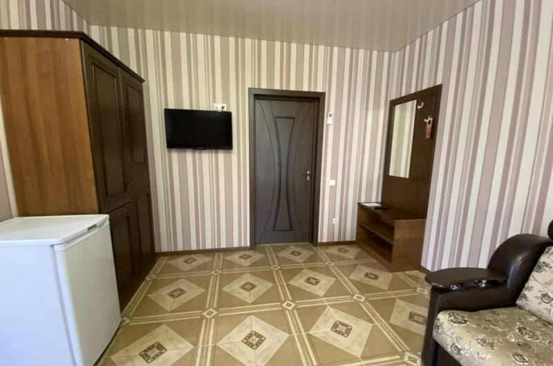 Номер 5 местный с видом на горы на 4-ом этаже