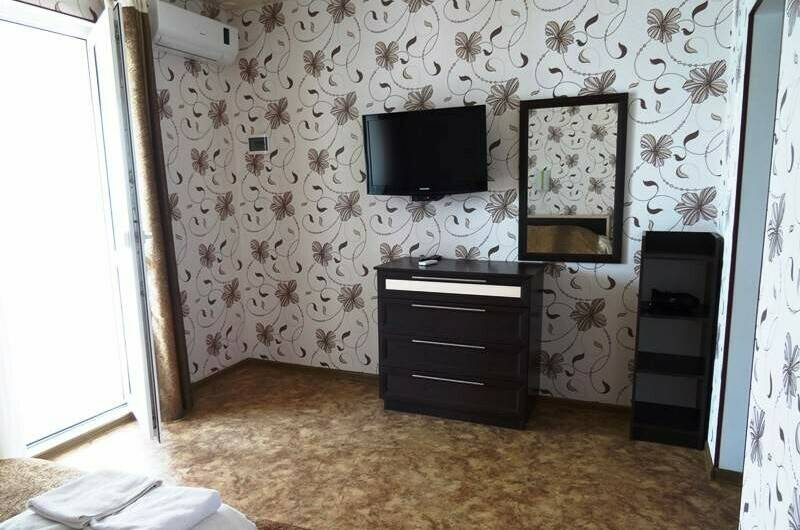 2-х комнатный 5-местный с видом на море с кухней