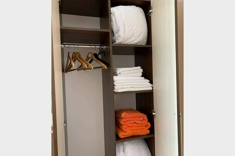 «Стандарт» 3-х местный без кухни с видом на море