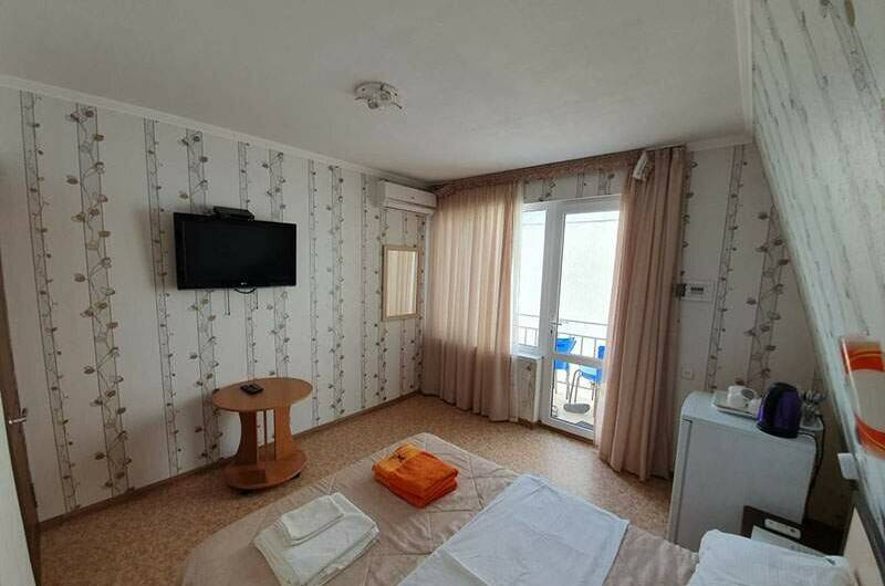 «Стандарт» 4-местный 2-х комнатный с видом на море