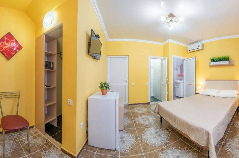 Двухместный второй этаж, с балконом