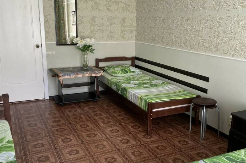 4-местный номер «Стандарт» с балконом