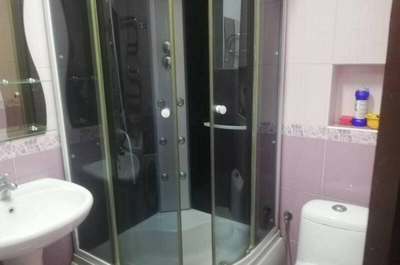 «Двухкомнатный с кухней и отдельным входом»