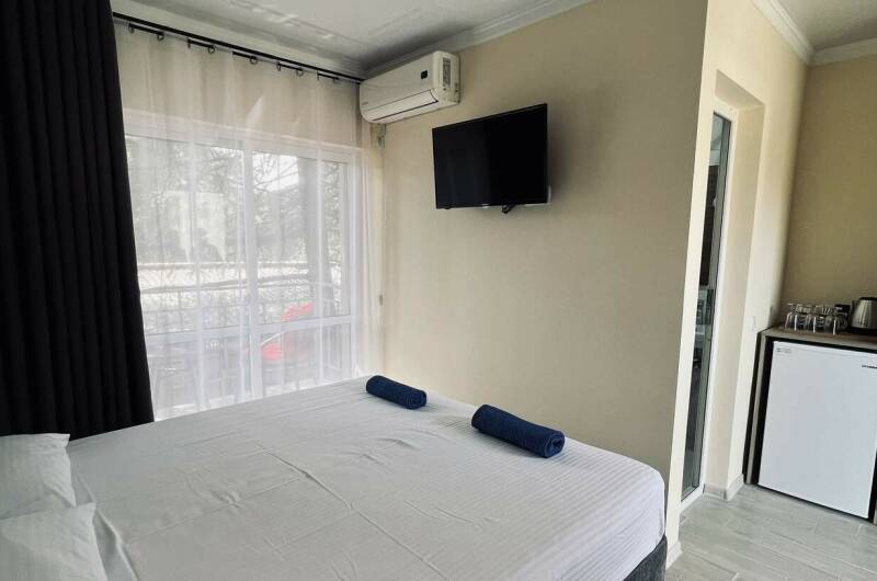 Двухместный номер с двухспальной кроватью