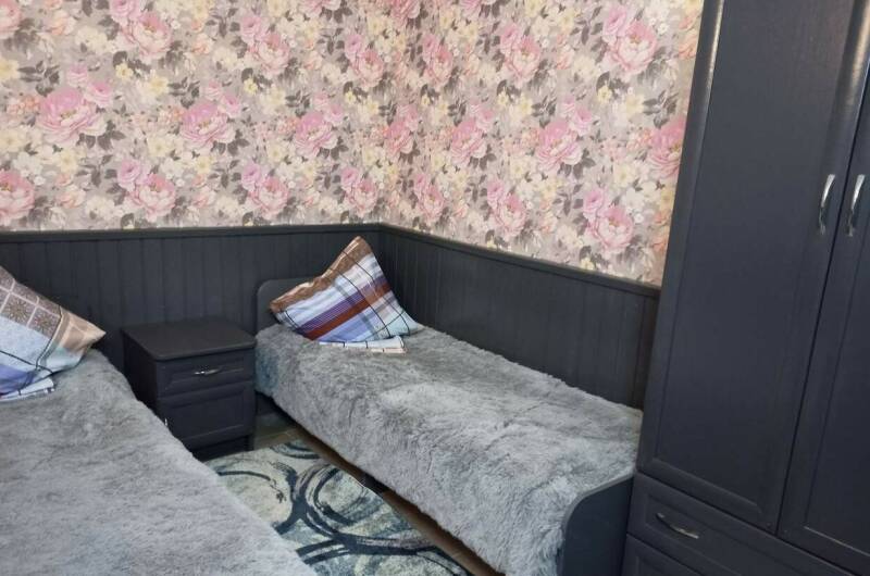 Эконом трехместный