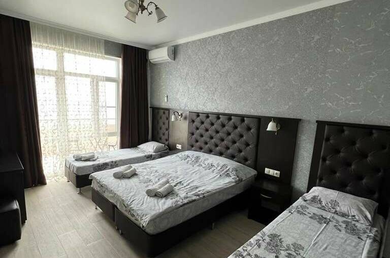 «Полу-люкс 4-х местный»