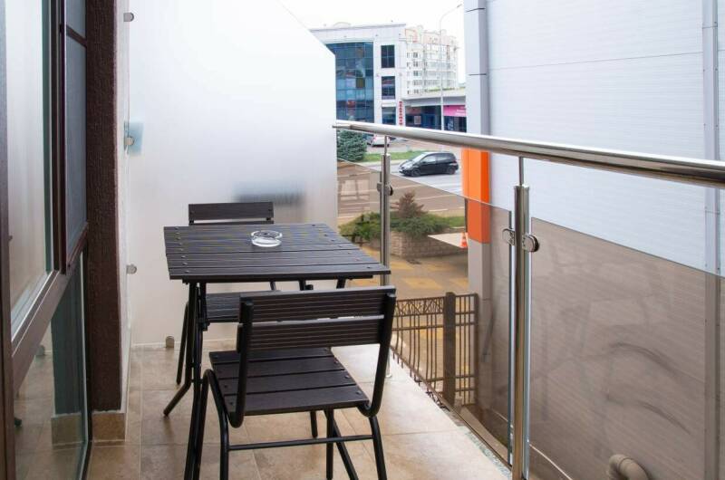 «Полу-люкс 3-х местный»