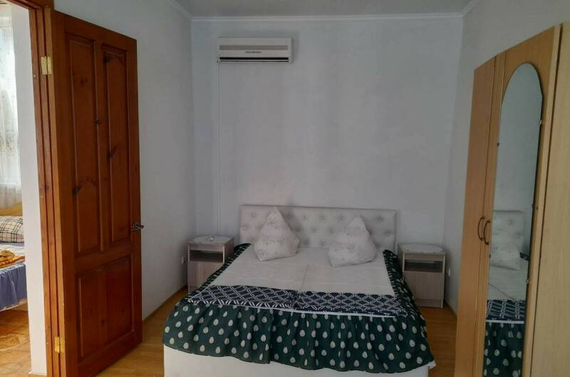 5-ти местный номер с 2-мя комнатами