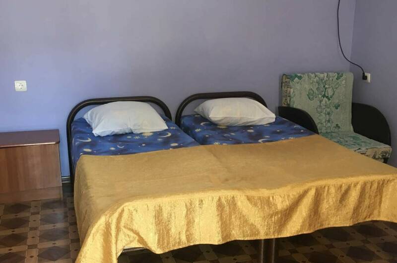 Четырехместный номер на первом этаже