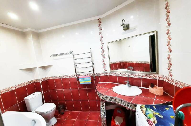 Апартаменты 3-х комнатные с кухней