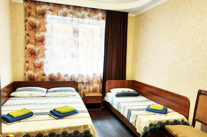 Апартаменты 3-х комнатные с кухней