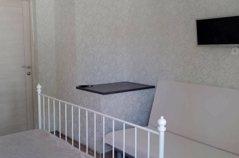 Комфорт с балконом 1 этаж