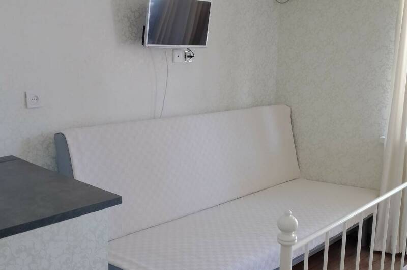 Комфорт с балконом 1 этаж