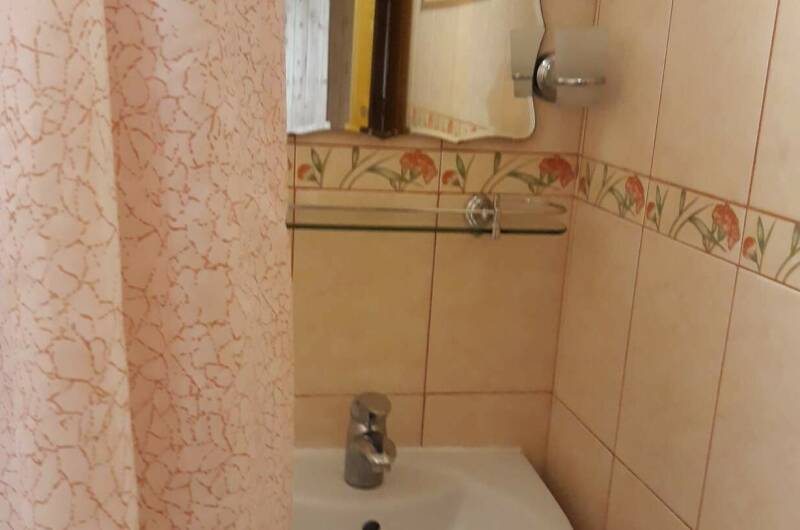 Трехместный номер с удобствами с кондиционером