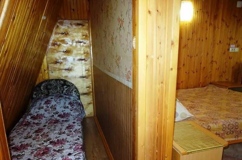 Четырехместный номер с удобствами с кондиционером