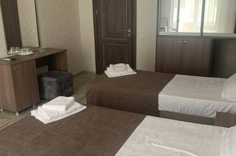 Двухкомнатный номер «Люкс» на 6 человек