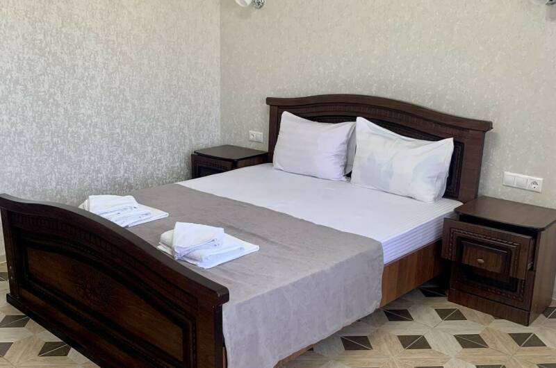 Двухкомнатный номер «Люкс» на 5 человек