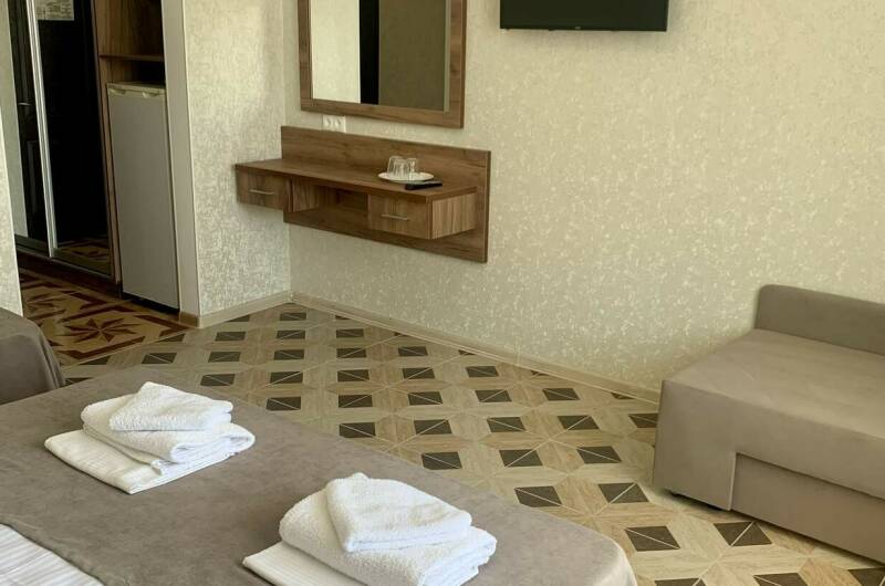 Четырехместный номер «Полулюкс»