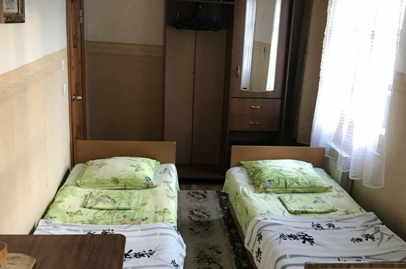 3-х местный с удобствами в комнате