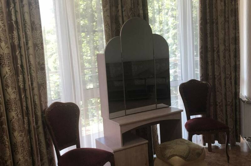 4-х местный 2-х комнатный номер «Люкс»