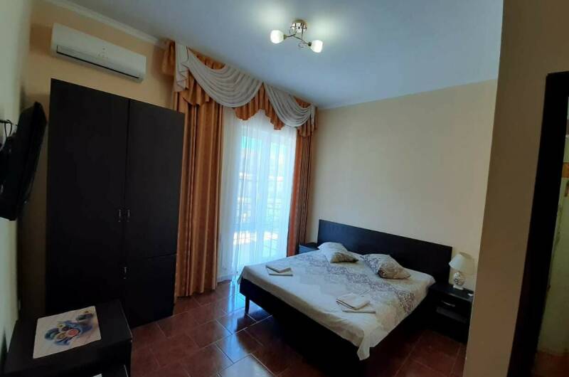 2-х местная комната, с балконом и удобствами