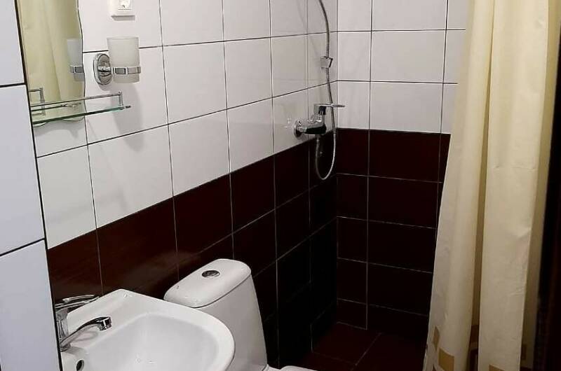 3-х местная комната с балконом, вид на горы