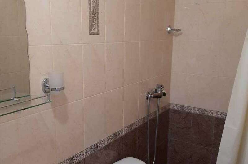 Двухкомнатный «Полу-люкс» на 5 человек