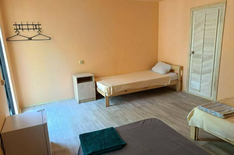 Домик с удобствами трёхместный