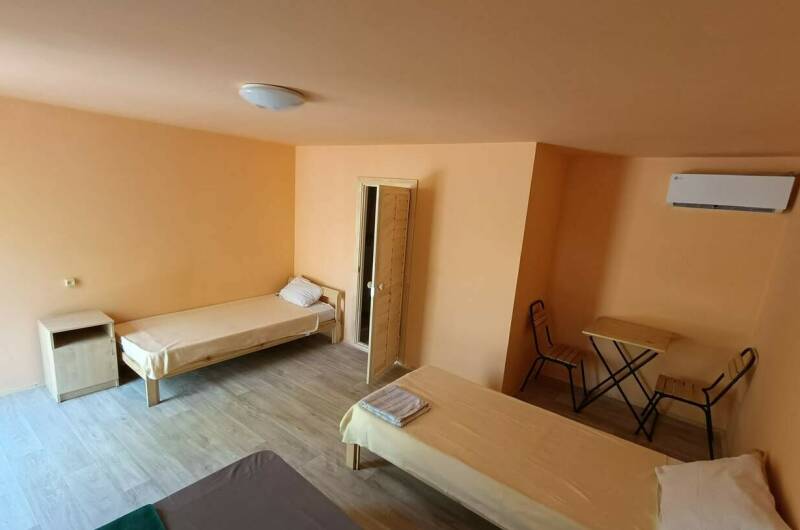 Домик с удобствами трёхместный