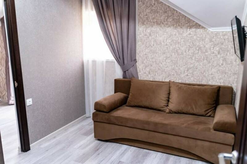 Двухкомнатный Семейный с балконом с завтраком