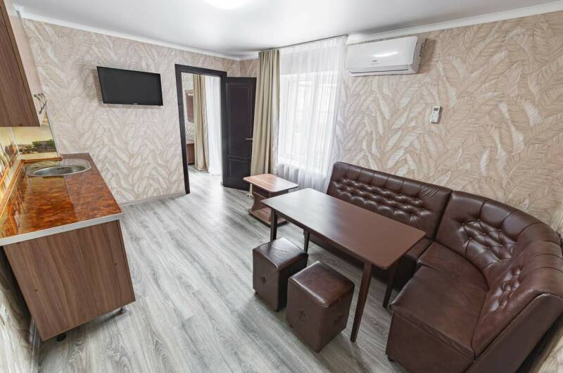 Апартаменты с кухней с балконом