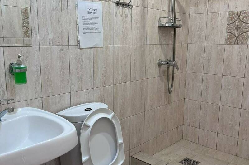 Трехместный