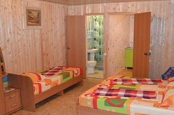 Четырехместный номер с кухней и балконом № 1