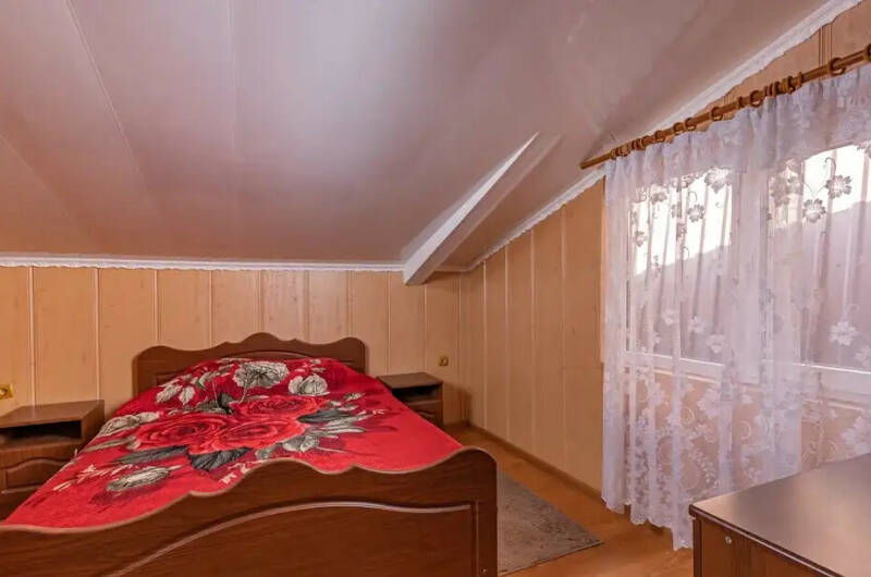 Двухкомнатный «Люкс» без балкона на 3−5 человек