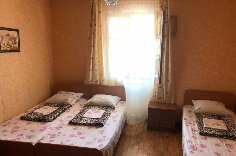 «Эконом» 3-х местный