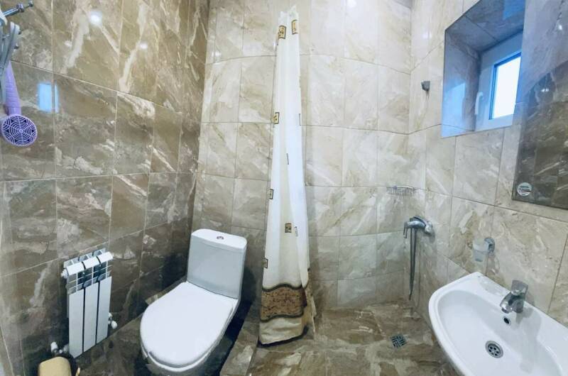 Трехместный