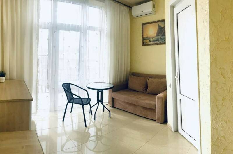 Двухкомнатный 3−5-ти местный