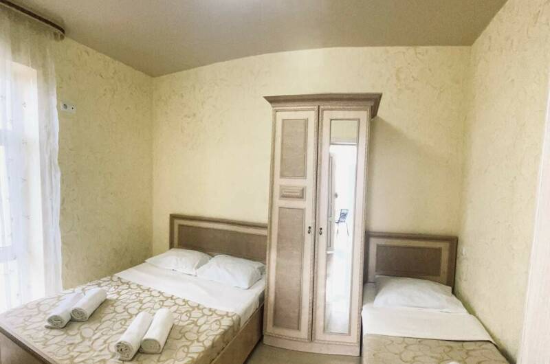 Двухкомнатный 3−5-ти местный