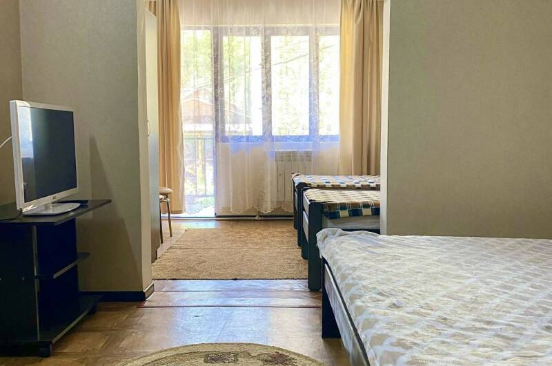 N 9. Четырёхместный «Комфорт с балконом»