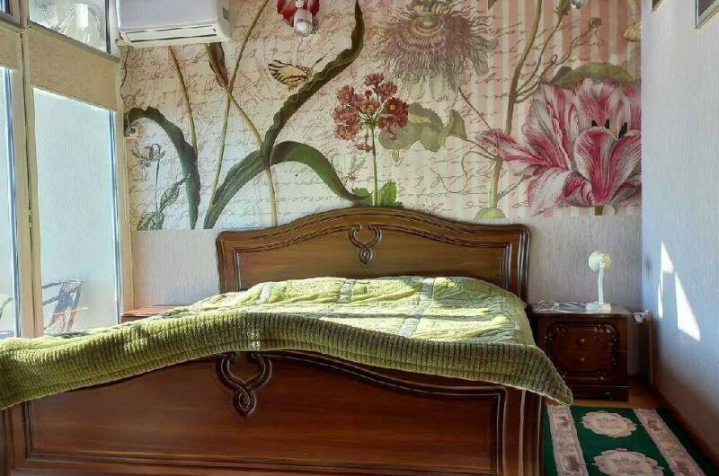 Мансарда с балконом и видом на море