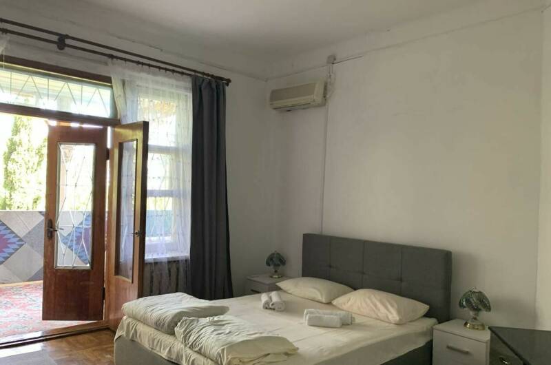 10 (2-мест с терраса + дом место на террасе)