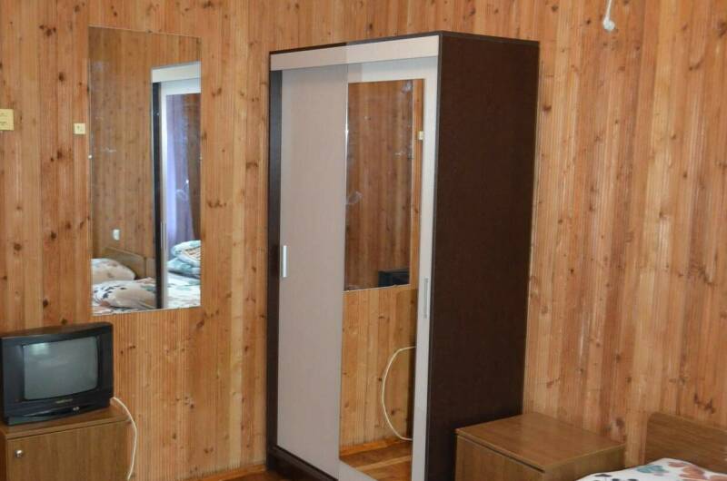 8−9 (4-мест, 2 раздельные комнаты)