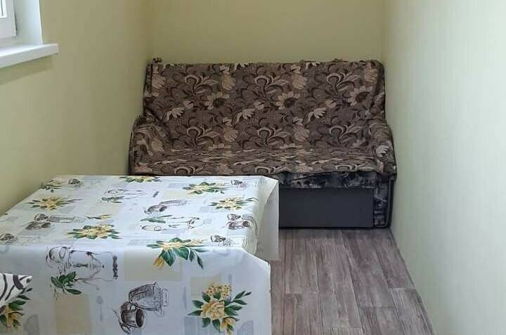 Двух Комнатный с Кухней