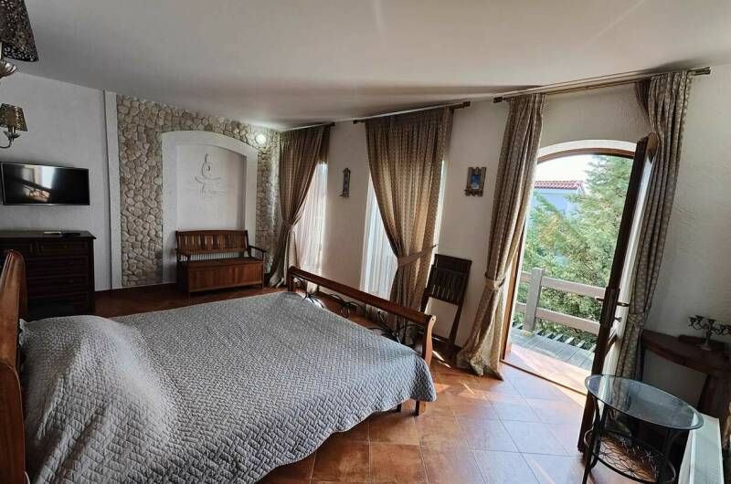 Коттедж № 1