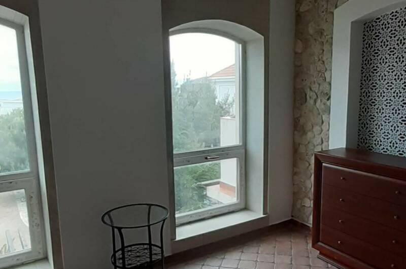 Коттедж № 4