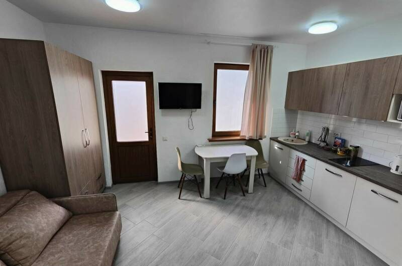 Коттедж № 8